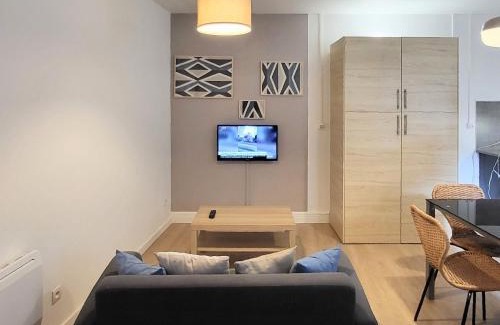 Saint-Claude Apartment | Appartement 1 Chambre, cuisine, coin salon, salle de bain