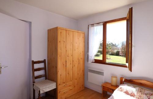 Annecy-le-Vieux Apartment | Appartement 2* avec Jardin Privé, Terrasse et Parking - Calme, 2km du Lac d'Annecy - FR-1-432-8