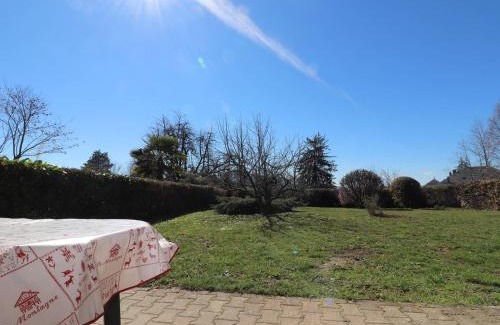 Annecy-le-Vieux Apartment | Appartement 2* avec Jardin Privé, Terrasse et Parking - Calme, 2km du Lac d'Annecy - FR-1-432-8