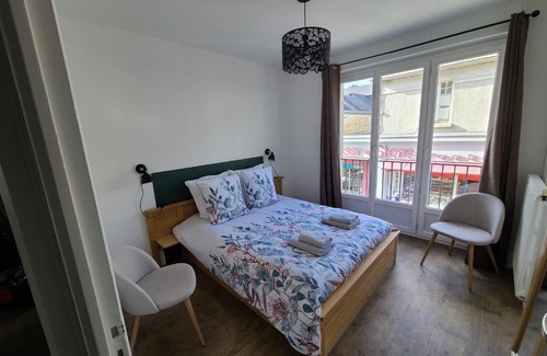 Vitre Apartment | Appartement 2 Chambres INDIaNA Hyper centre