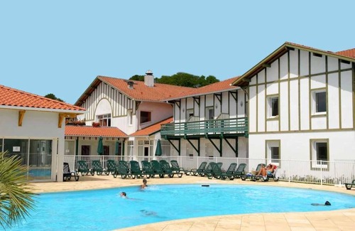 Cassen Apartment | Appartement 3 étoiles - Piscine - ccbbdde