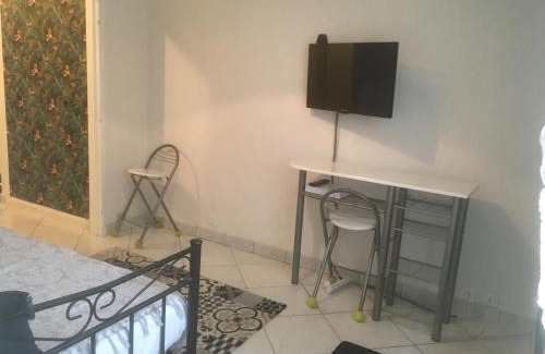 Canteleu Apartment | APPARTEMENT 3 LITS Parking Proche Rouen Dock