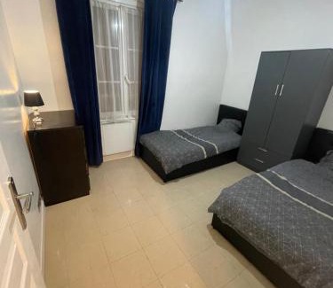 Creil Apartment | Appartement 3 pièces en face la gare de creil