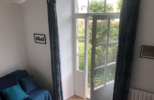 La Marne Apartment | Appartement 3 Pièces Dans Belle Maison, Jardin Clos, à Saint-servan