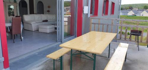 Givet Apartment | Appartement 4 chambres Sur la Cave