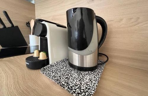 Plaine de la Brague Apartment | Appartement 4 personnes Antibes Mer, Piscine, Parking, Tennis, Wifi