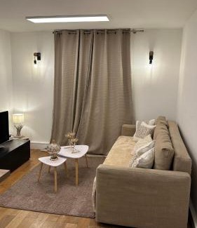 Magny-le-Hongre Apartment | Appartement 5min to DisneyLand, parking privé