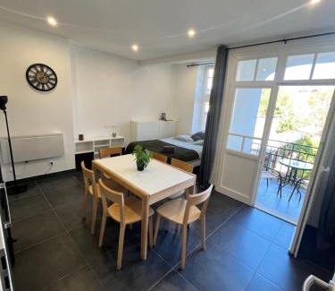 Vauban Apartment | Appartement 6 personnes Strasbourg proche centre ville & parking