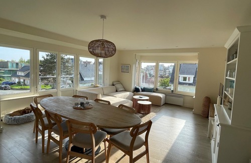 Koksijde-Bad Apartment | Appartement 8 Persons, 200m Beach