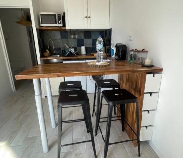 Le Port Apartment | Appartement au pied du port