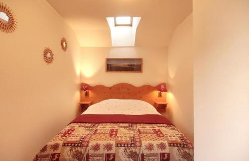 Abries Apartment | Appartement Abries - Jacuzzi et piscine - Pied des pistes - Duplex 6 personnes - Résidence étoilée