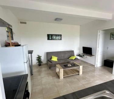 Riviere-Pilote Apartment | Appartement accueillant avec piscine à Rivière-Pilote, 33 m²