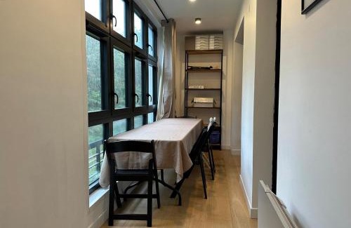 Stains Apartment | appartement au calme avec vue sur parc, proche de Paris