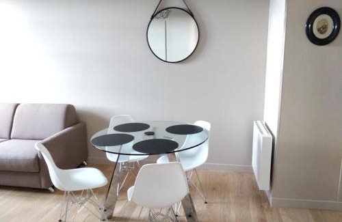 Saint-Briac-sur-Mer Apartment | Appartement au centre de Saint Briac