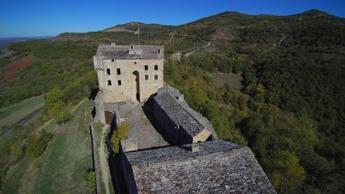 Gissac Apartment | Appartement Authentique Montaigut