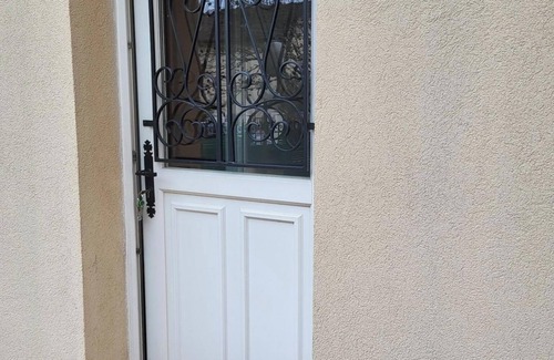 Gennevilliers Apartment | Appartement Avec Jardinet à 10mn du Métro