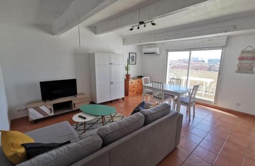 Port-la-Nouvelle Apartment | Appartement avec terrasse Classé