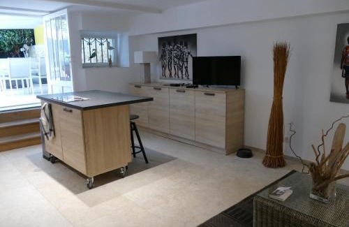 Perigueux Apartment | Appartement avec piscine privée