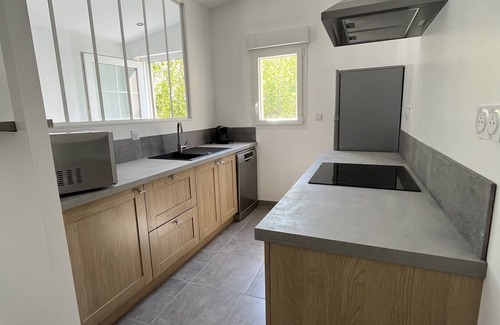 Rasteau Apartment | Appartement Avec Vues sur les Hauts du Village de Rasteau Dans le Vaucluse