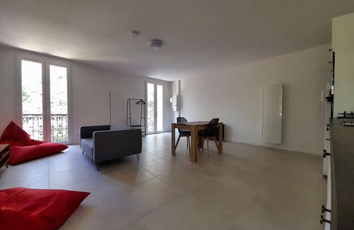 Les Platrieres Apartment | Appartement Cézanne au 1er Étage Terrasse 55m²