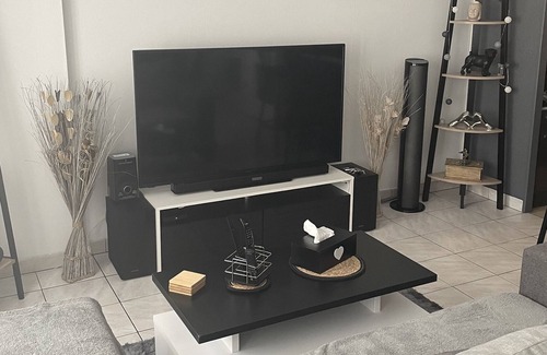 Ozoir-la-Ferriere Apartment | Appartement Chic et Cosy à 30 Minutes de Paris et 25 Minutes de Disney