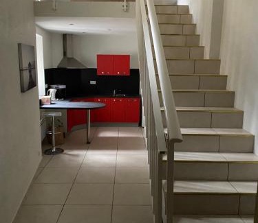 Ussel Apartment | Appartement calme centre ville historique