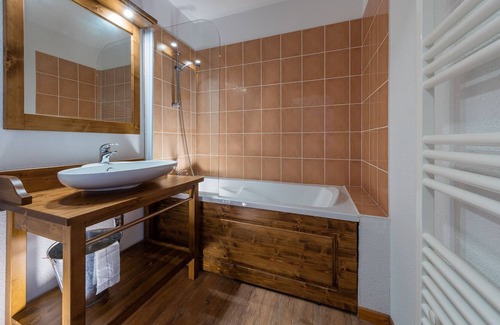 Abries Condo | Appartement Calme + Cosy | Accès Piscine + Sauna