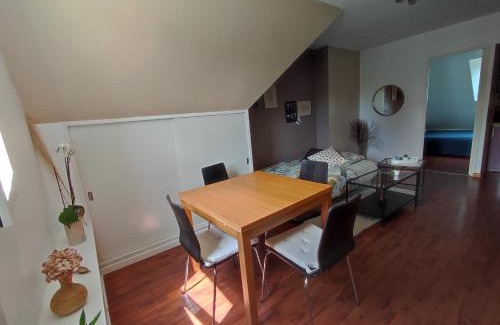 Vezin-le-Coquet Apartment | Appartement calme aux portes de Rennes