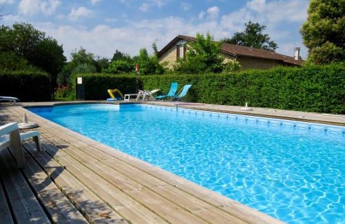 Blaignac Apartment | Appartement chaleureux à Blaignac avec piscine partagée - 55 m²
