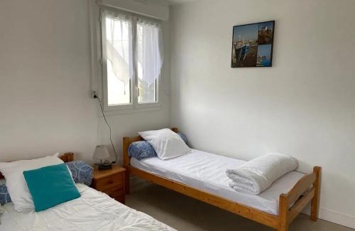 Pleherel-Plage-Vieux-Bourg Apartment | Appartement charmant à Fréhel, grand jardin.B