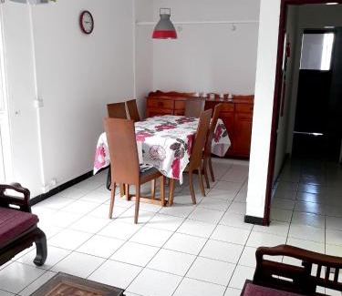 Saint-Denis Apartment | Appartement charmant à Saint-Denis, 46 m², parking inclus.