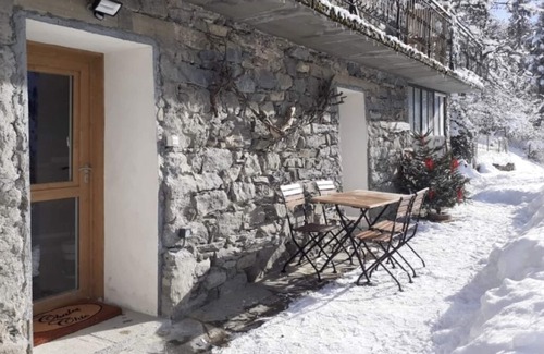 Les Varcins Apartment | Appartement Chic Le Marmotton - Chalet Neuf - 4pers - Les 3 Vallées - Lit Cabane
