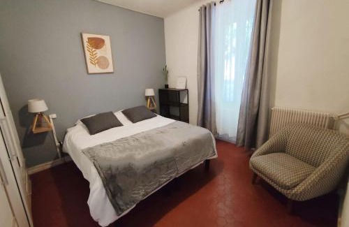 Lamalou-les-Bains Apartment | Appartement climatisé avec terrasse 4 à 6 couchages à 600m du centre thermal