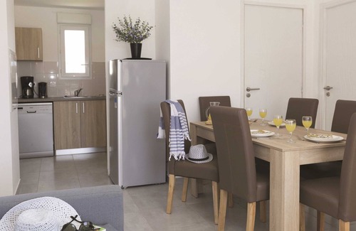 Poggio-Mezzana Apartment | Appartement Climatisé Près de la Plage 2 Piscines