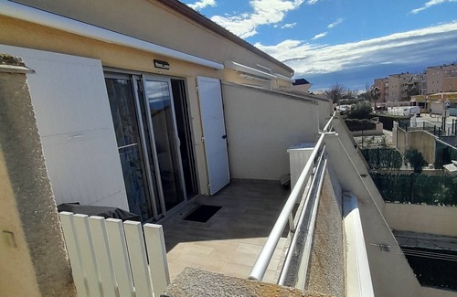 Marseillan Plage Apartment | Appartement Climatisé, Situé Dans une Résidence Sécurisée Avec Piscine