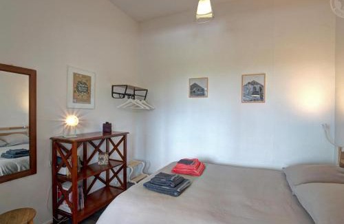Saint-Genest-Lerpt House | Appartement cocooning avec terrasse et WiFi à Saint-Genest-Lerpt - FR-1-496-287