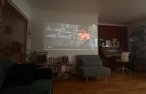 Flandres Apartment | Appartement comfortable 19e