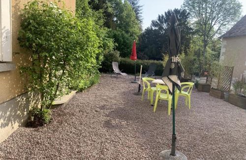 La Roche-Posay Apartment | Appartement confortable proche des Thermes avec lave-vaisselle et options de location de linge - FR-1-541-9