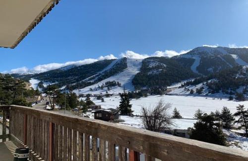 Greolieres les Neiges Apartment | Appartement confort, vue sur les pistes, Gréolières-les-Neiges