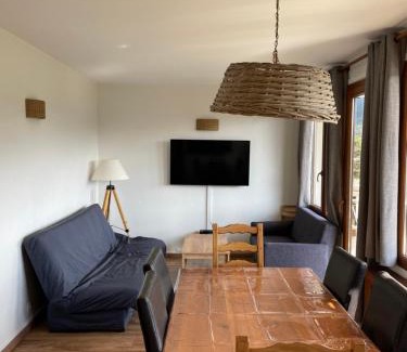 Greolieres les Neiges Apartment | Appartement confort, vue sur les pistes, Gréolières-les-Neiges