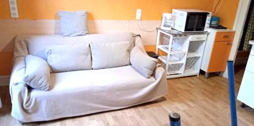 Neris-les-Bains Apartment | Appartement cosy à Néris-les-Bains - 30 m² - Parking