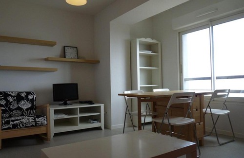 Arette Apartment | Appartement cosy 4 pers avec accès pistes, lave-vaisselle, lave-linge, casier à skis, parking gratuit - FR-1-602-5