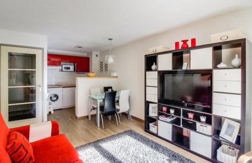 Sers Apartment | Appartement cosy 6 pers avec wifi, parking et balcon à Barèges - FR-1-403-76
