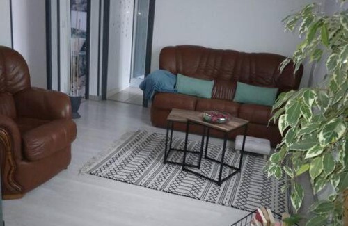 Vaux-sur-Seine Apartment | Appartement Cosy avec Terrasse
