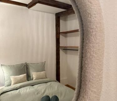 Poincare Apartment | Appartement cosy au centre-ville