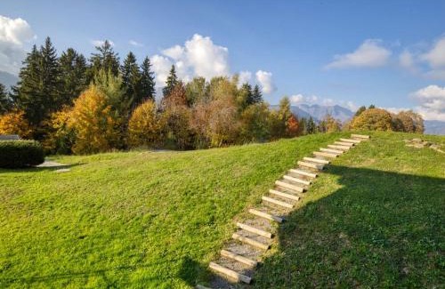 Saint-Hilaire-de-la-Cote Apartment | Appartement cosy au Cernix près des pistes, 2 chambres, terrasse - FR-1-505-233