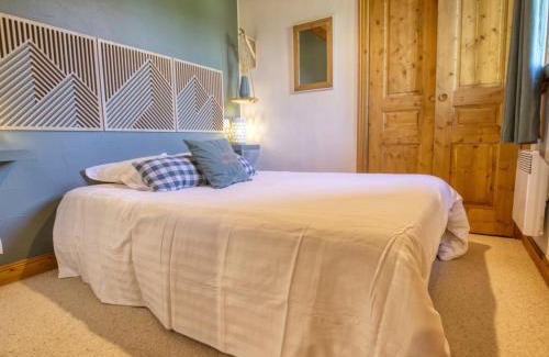 Saint-Hilaire-de-la-Cote Apartment | Appartement cosy au Cernix près des pistes, 2 chambres, terrasse - FR-1-505-233