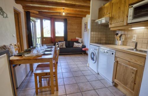 Saint-Hilaire-de-la-Cote Apartment | Appartement cosy au Cernix près des pistes, 2 chambres, terrasse - FR-1-505-233