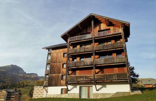Saint-Etienne-en-Devoluy Apartment | Appartement cosy dans chalet vue Montagne