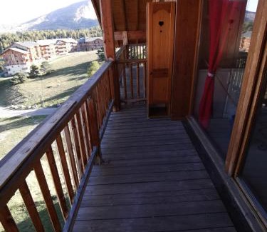 Saint-Etienne-en-Devoluy Apartment | Appartement cosy dans chalet vue Montagne